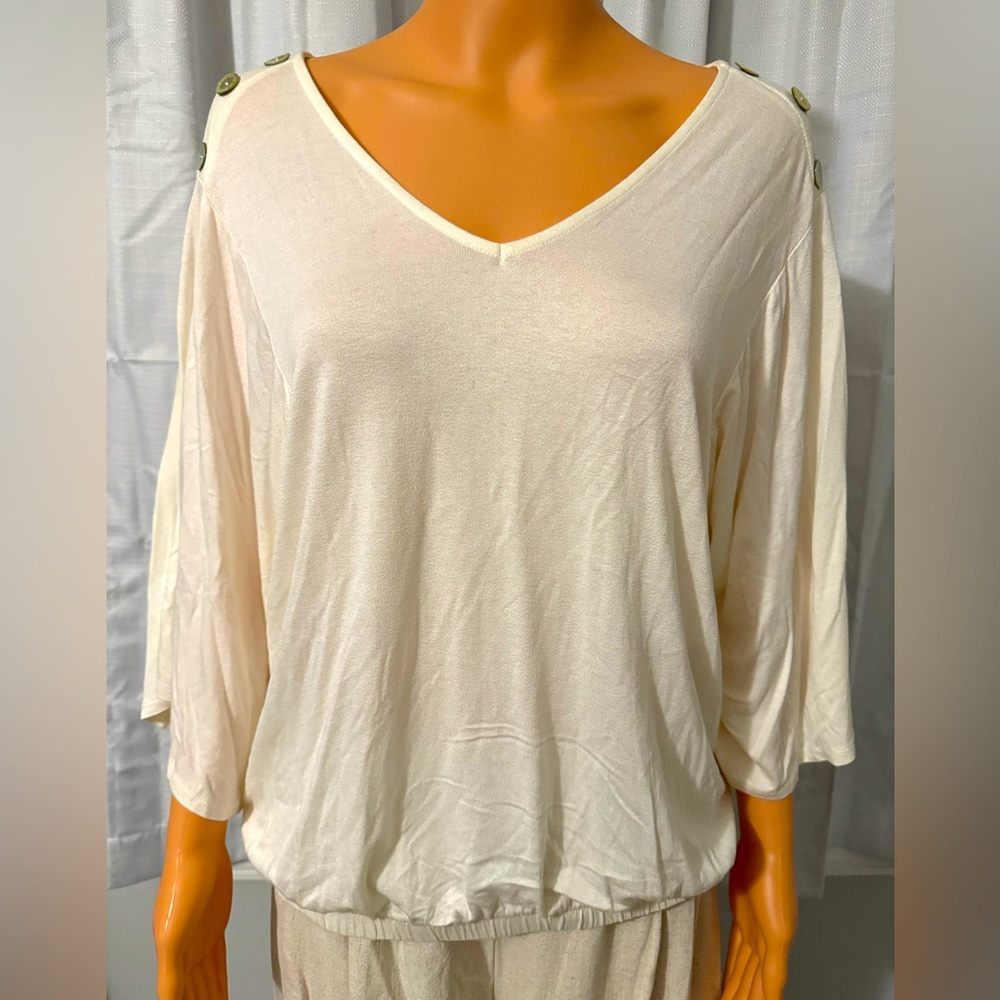 Pretty Studio JPR size S off white 3/4 sleeve banded blouse shirt NWT
